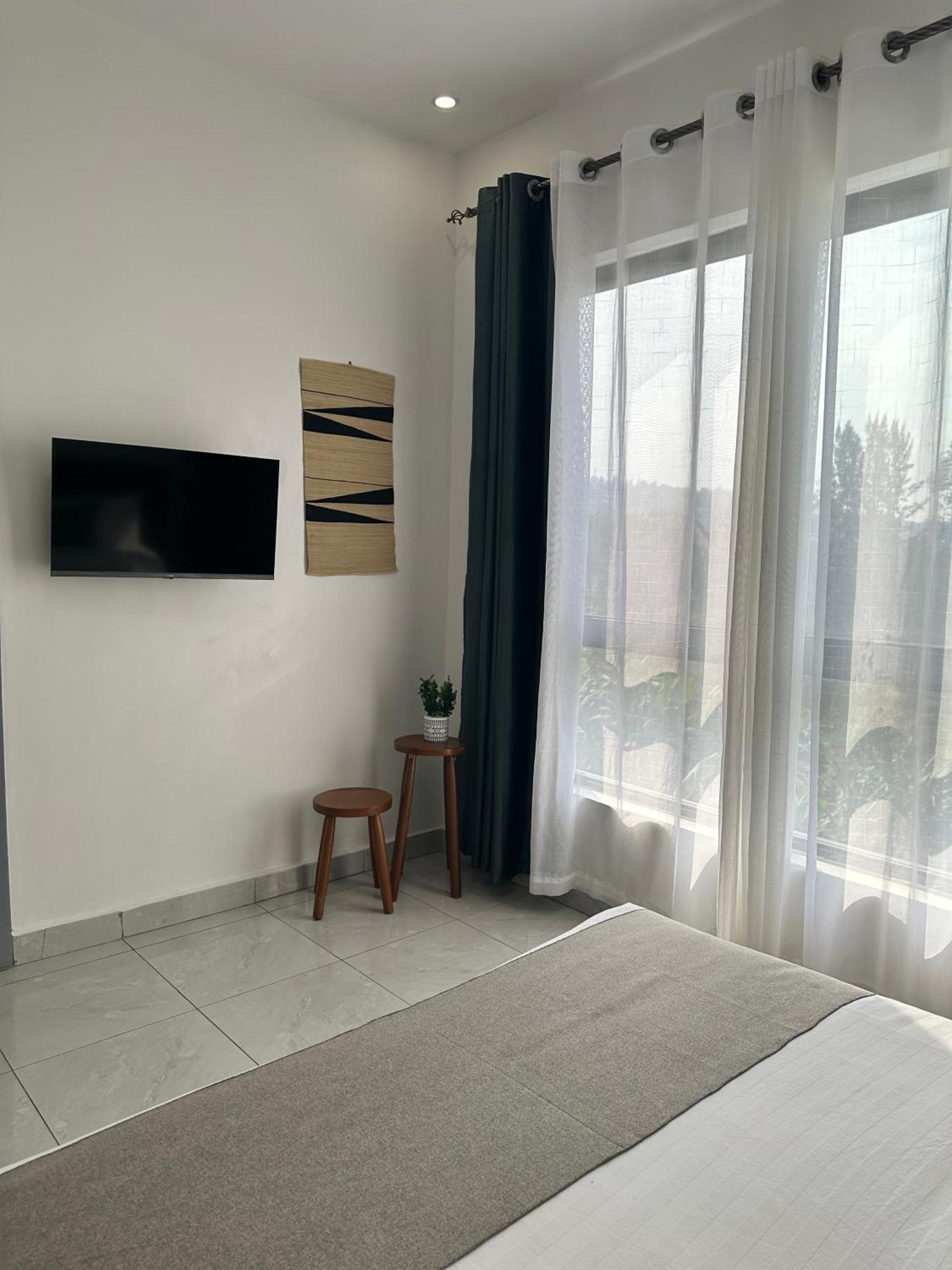 Coalescence Hotel Rwanda Kigali Esterno foto